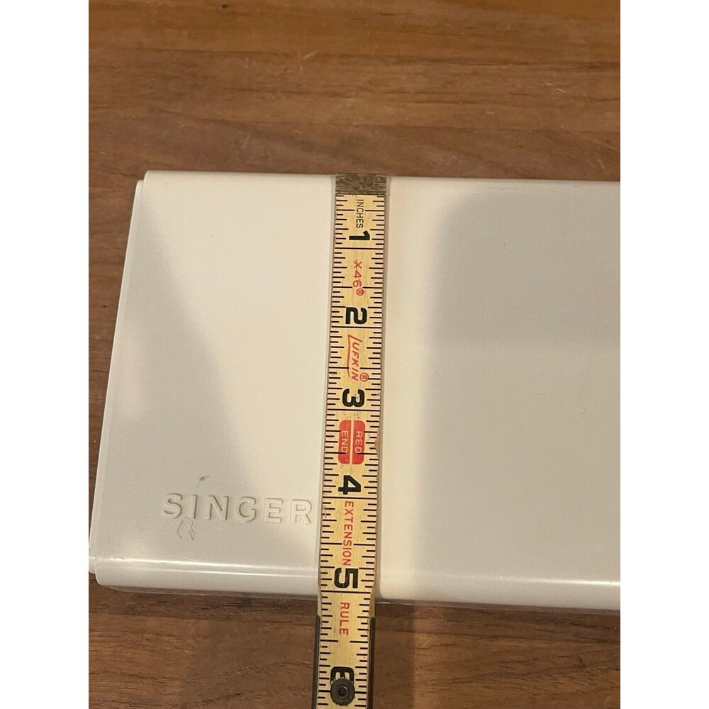 Singer Sewing Accessory Case with Feet - Picture 6 of 6